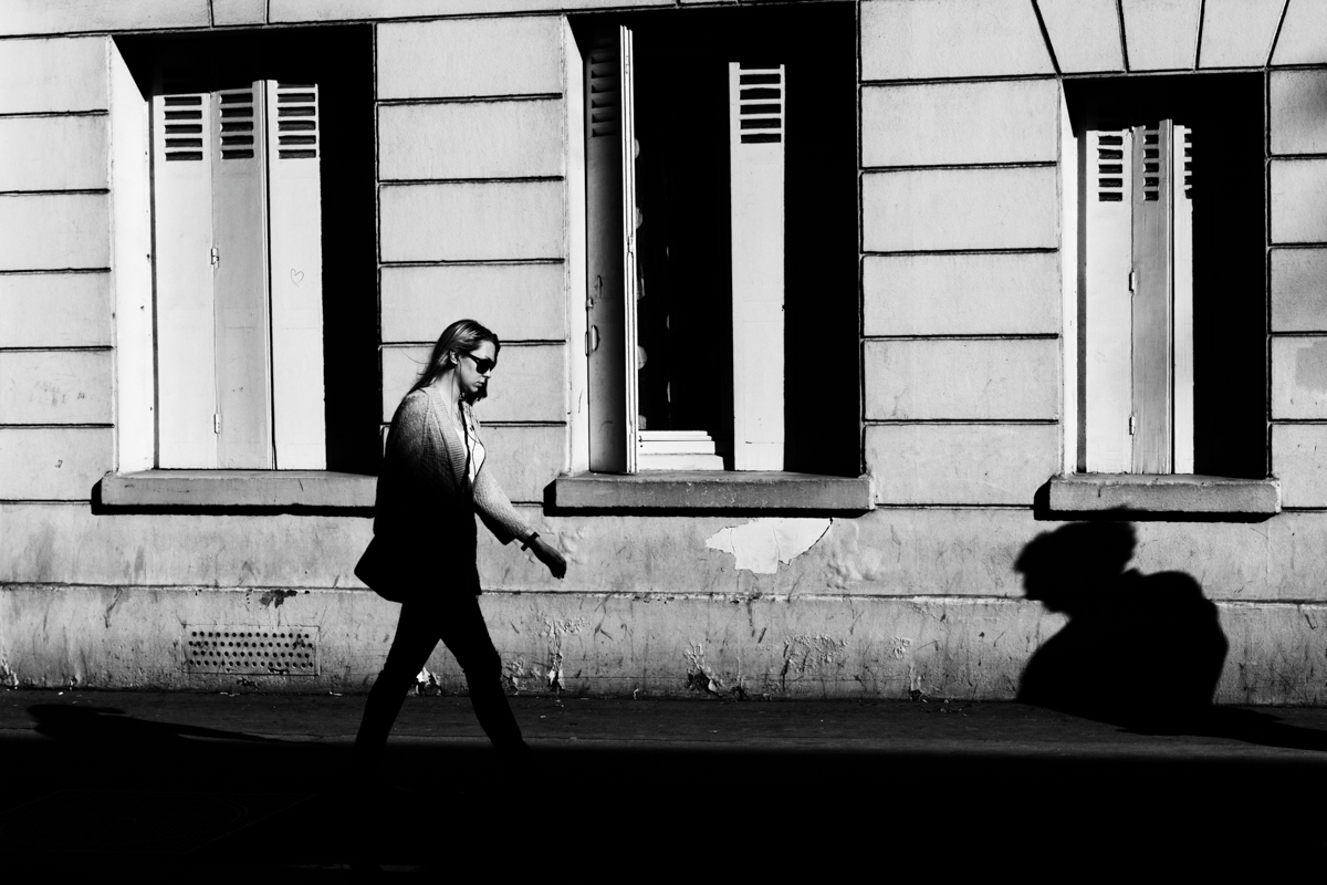 Black and White | Street Photography | Paris | The encounter