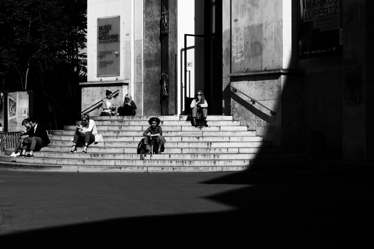 Black and White | Street Photography | Paris | Break