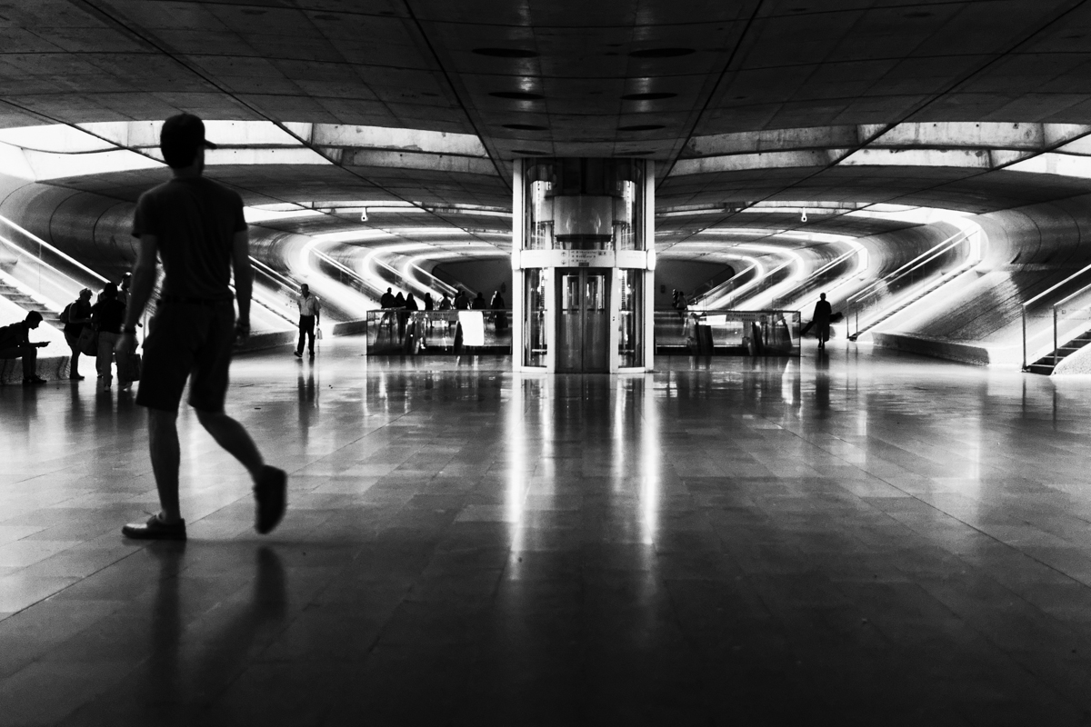 Black and White | Street Photography | Portugal | Underground