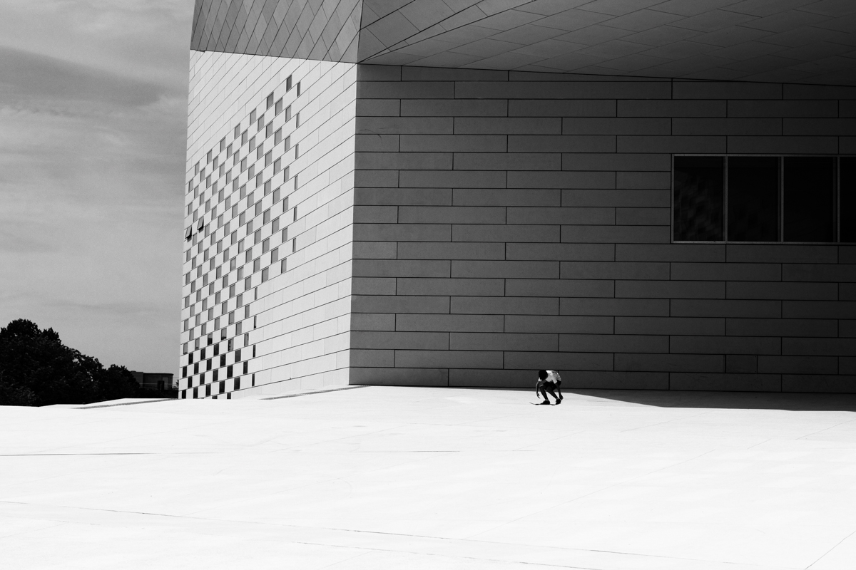 Black and White | Street Photography | Bordeaux | Skating